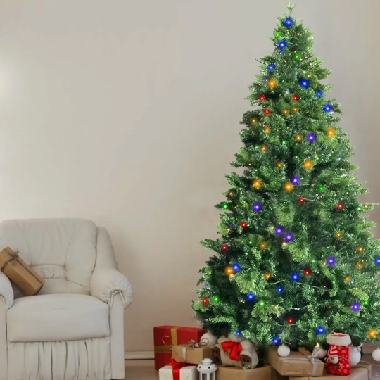Dressing up the Christmas tree Christmas tree
